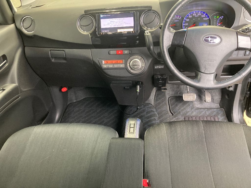 SUBARU LUCRA