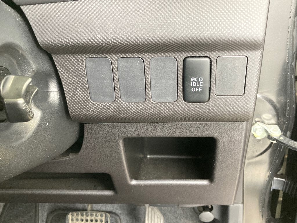 SUBARU LUCRA