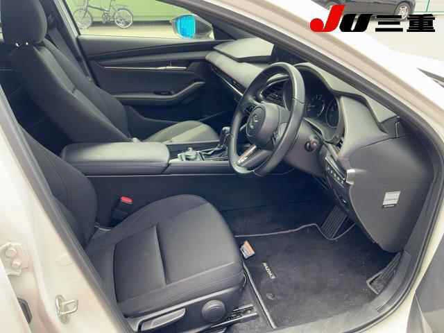 MAZDA MAZDA3