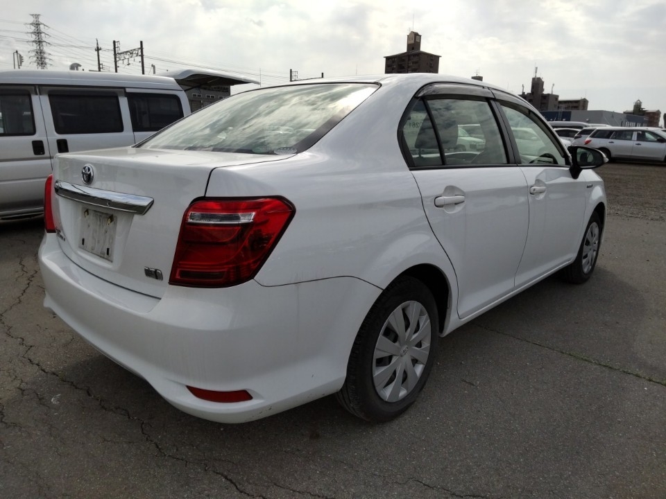 TOYOTA COROLLA AXIO