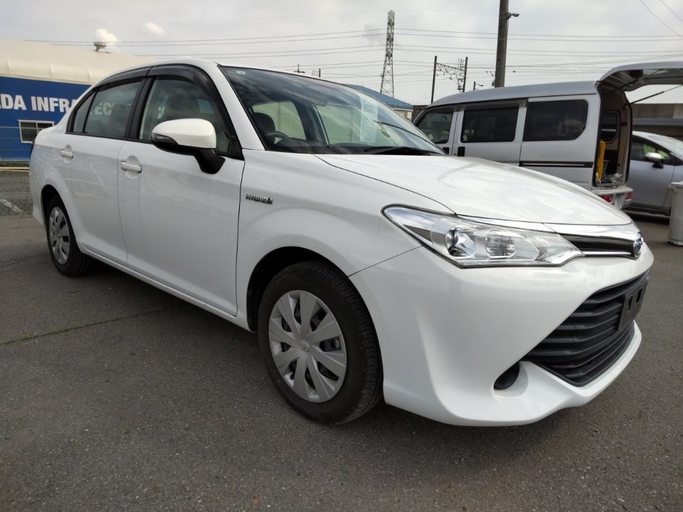 TOYOTA COROLLA AXIO