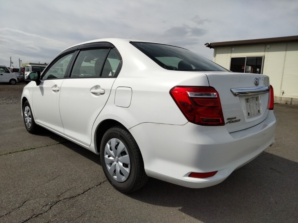 TOYOTA COROLLA AXIO