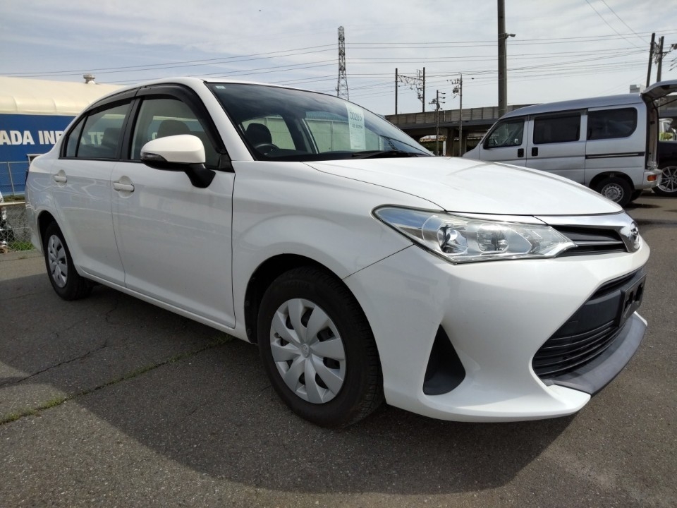 TOYOTA COROLLA AXIO