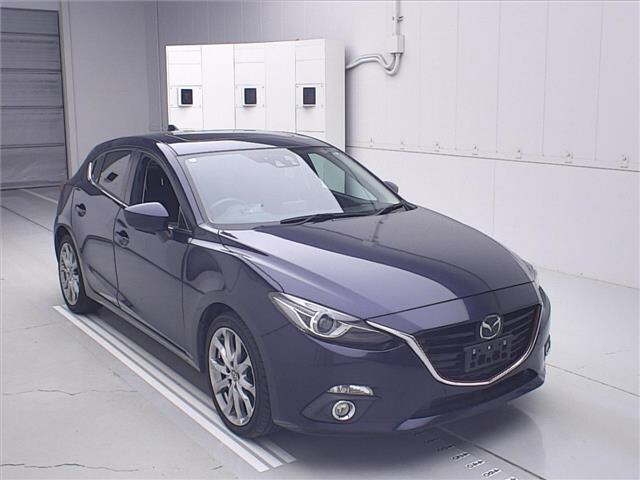 MAZDA AXELA