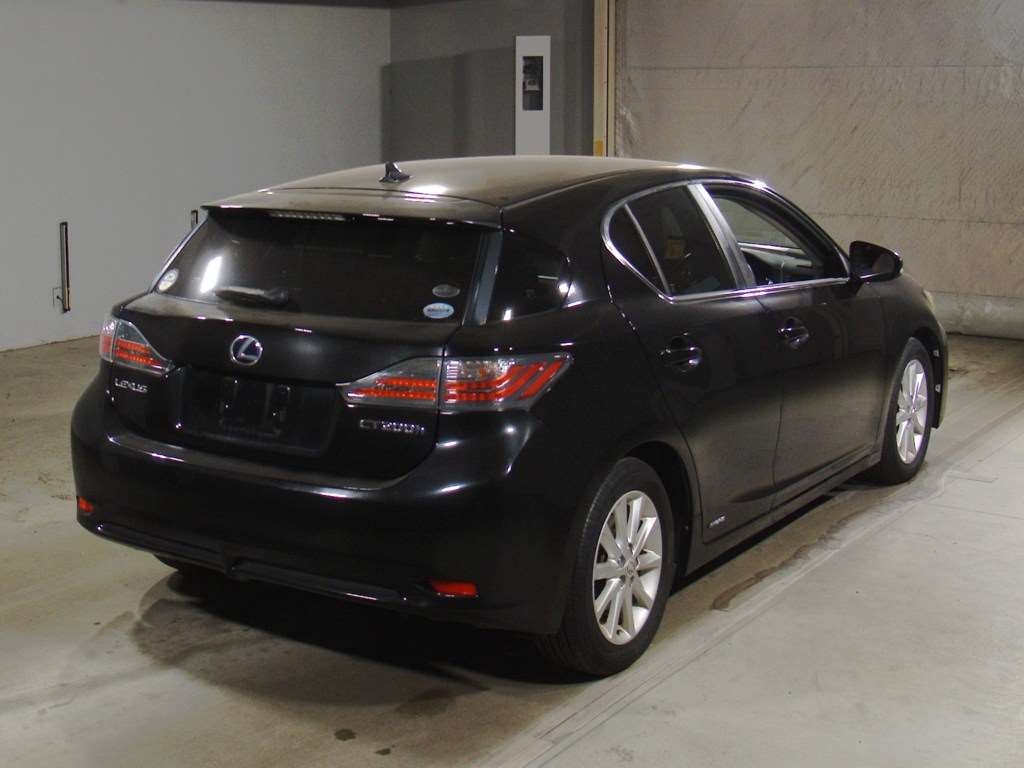 LEXUS CT200H