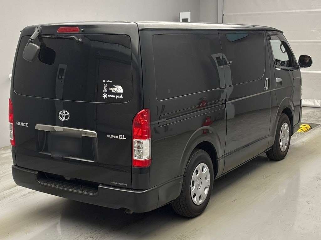 TOYOTA REGIUS ACE