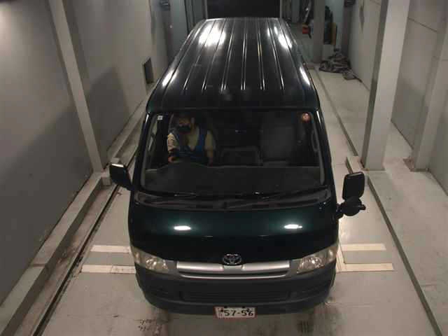 TOYOTA REGIUS ACE