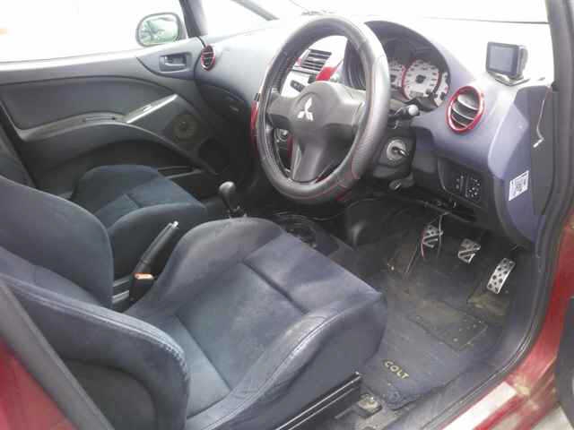 MITSUBISHI COLT