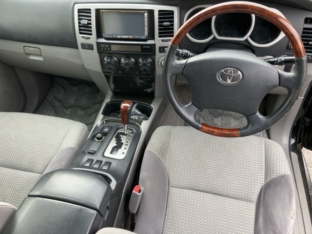 TOYOTA HILUX SURF