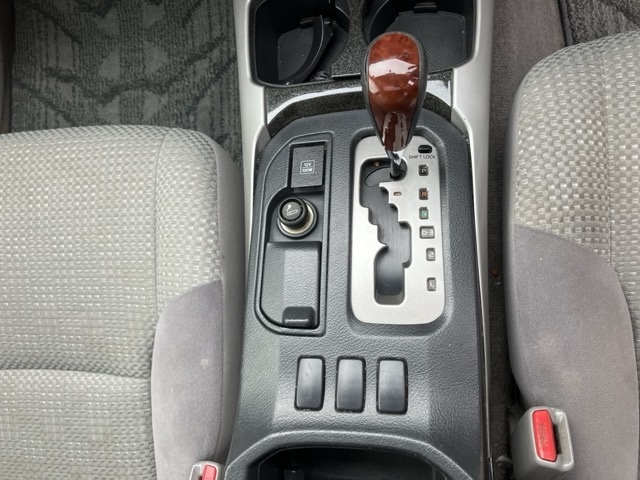 TOYOTA HILUX SURF