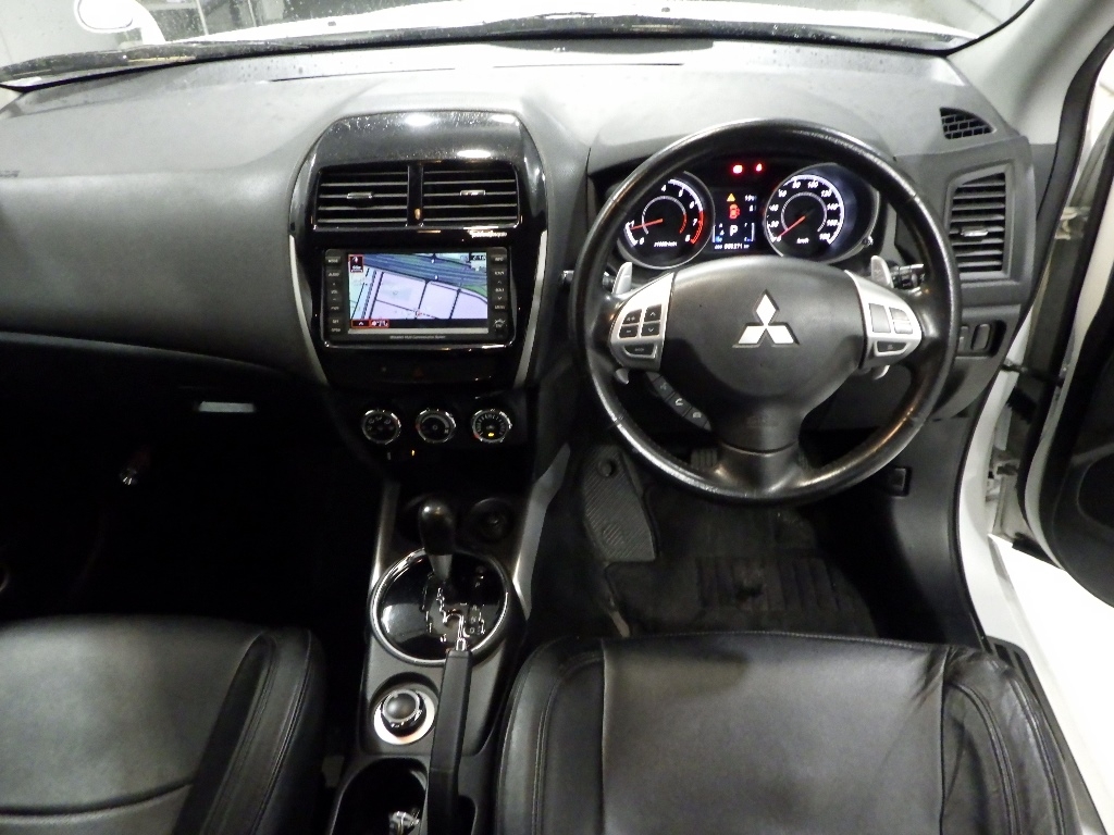 MITSUBISHI RVR