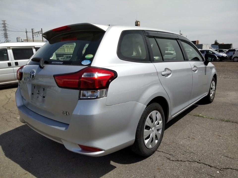 TOYOTA COROLLA FIELDER