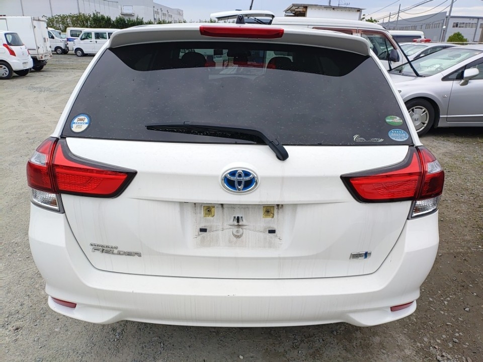 TOYOTA COROLLA FIELDER