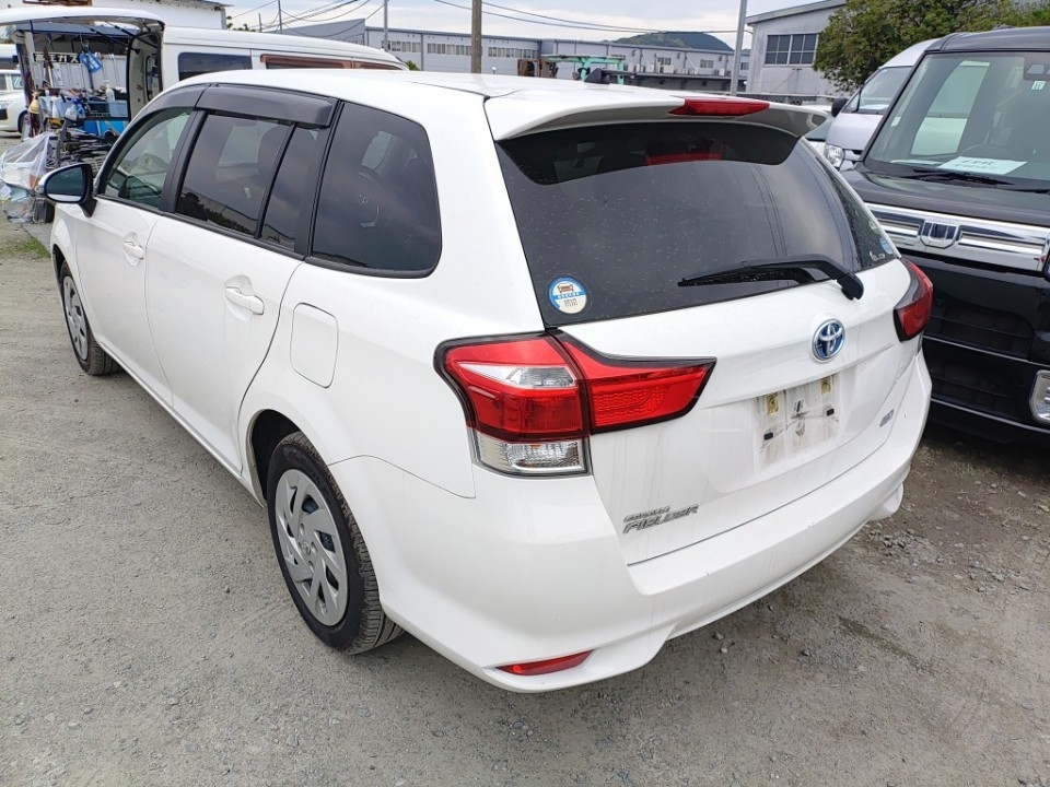 TOYOTA COROLLA FIELDER