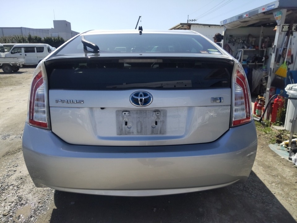 TOYOTA PRIUS