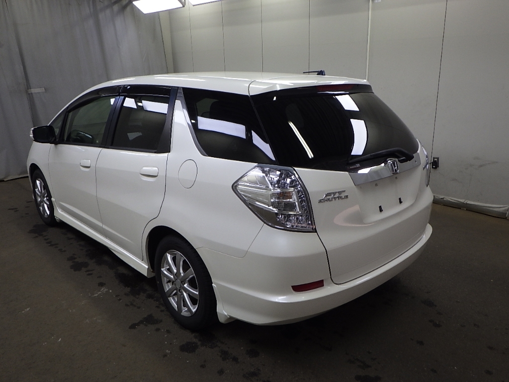 HONDA FIT SHUTTLE