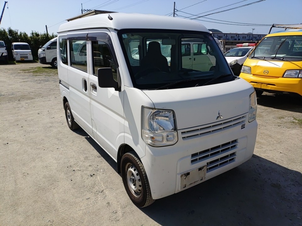 MITSUBISHI MINICAB