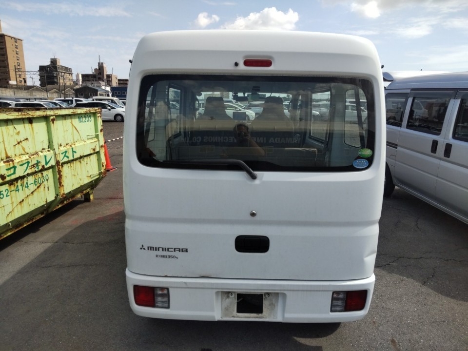 MITSUBISHI MINICAB