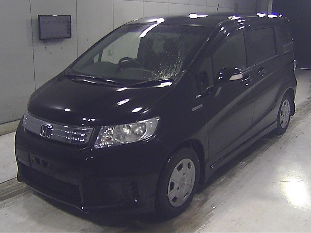 HONDA FREED SPIKE