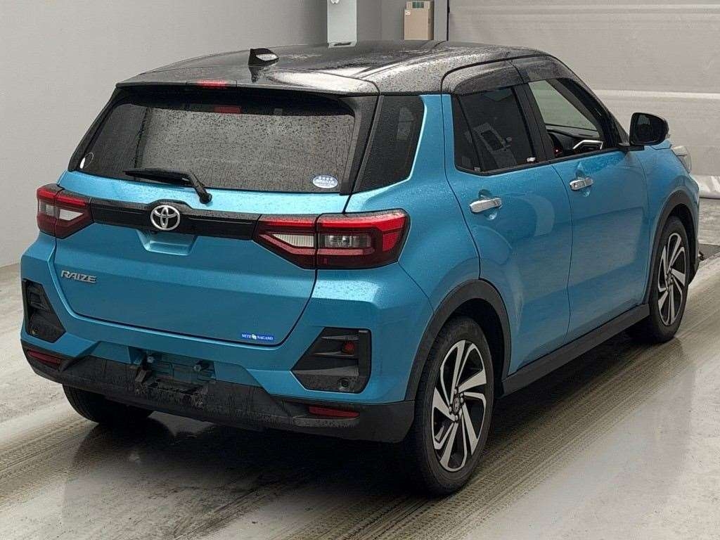TOYOTA RAIZE