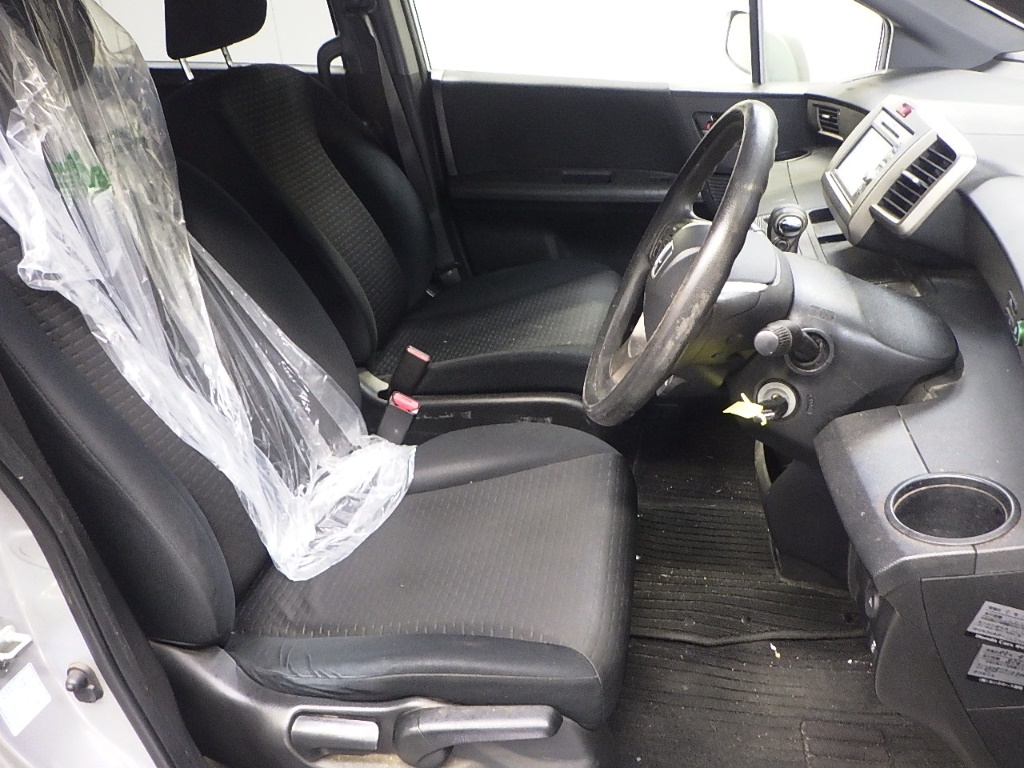 HONDA FREED SPIKE