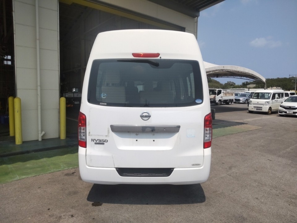 NISSAN NV350 CARAVAN
