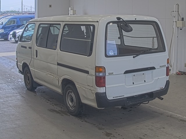 TOYOTA REGIUS ACE