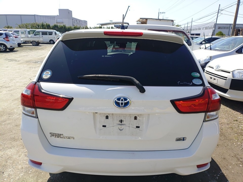 TOYOTA COROLLA FIELDER