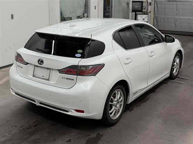 LEXUS CT200H