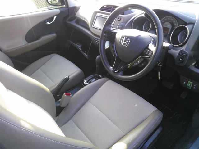 HONDA FIT SHUTTLE