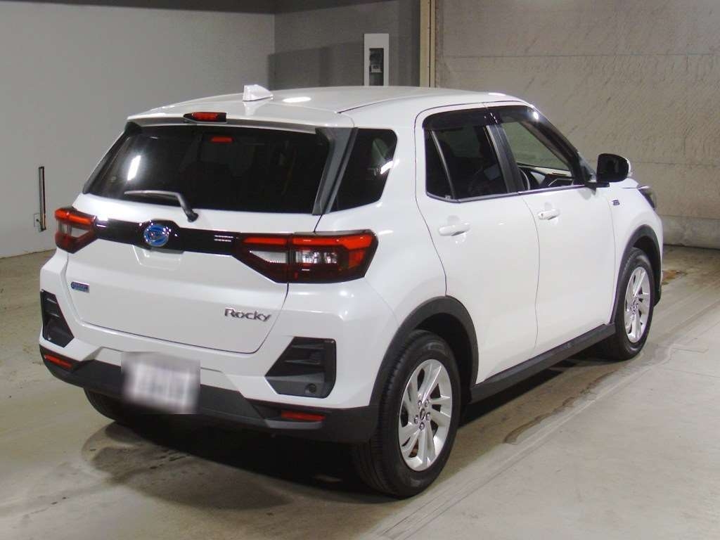 DAIHATSU ROCKY