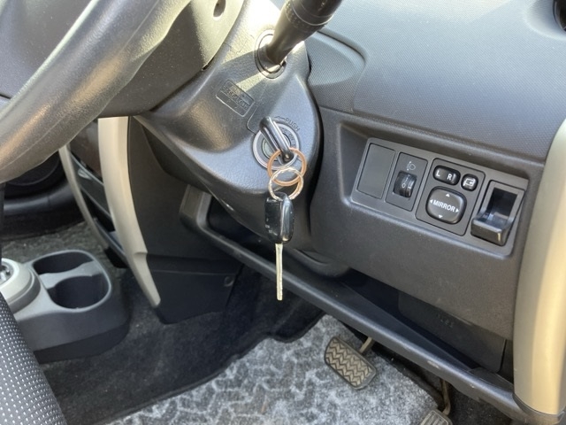 TOYOTA IST