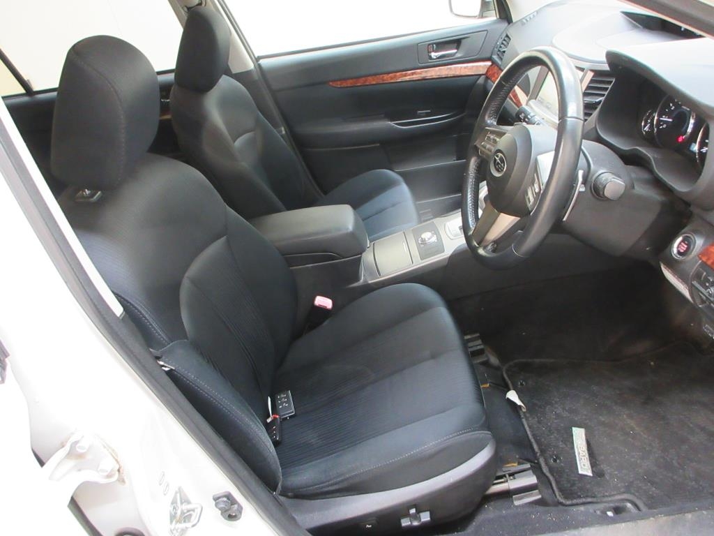 SUBARU LEGACY