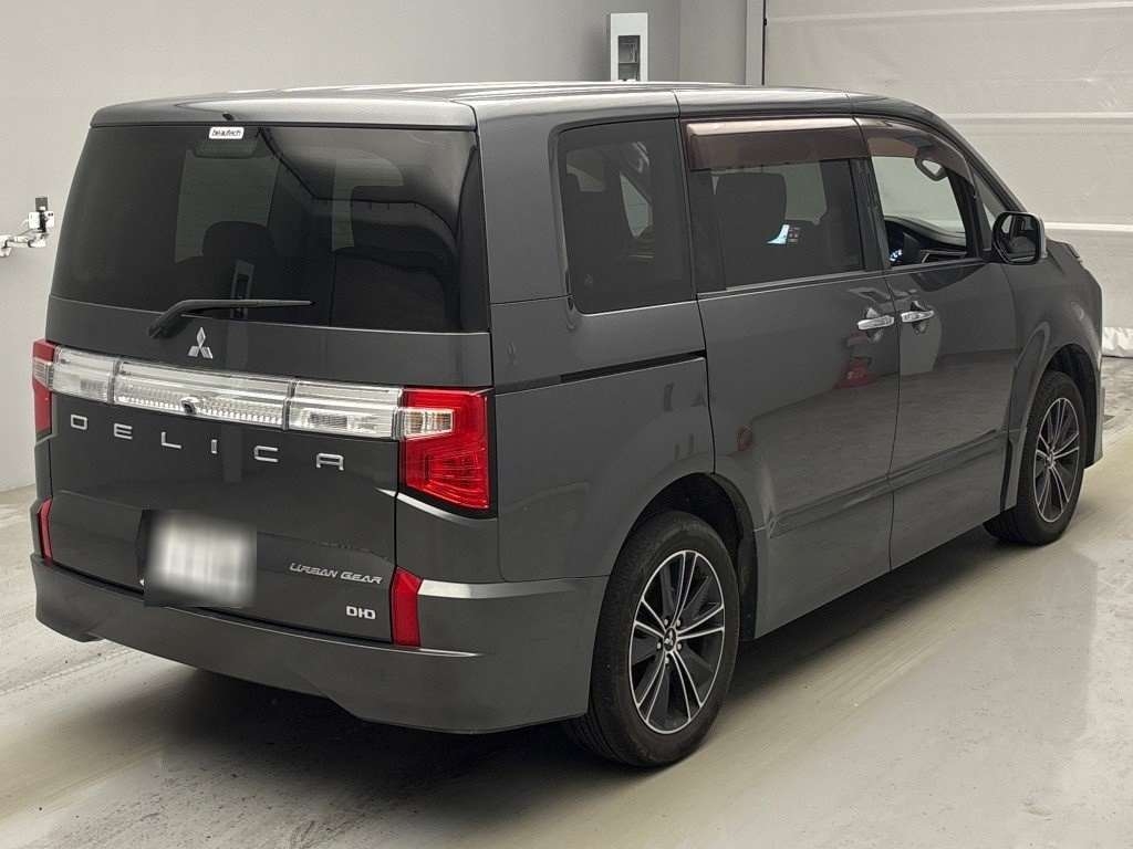 MITSUBISHI DELICA D:5
