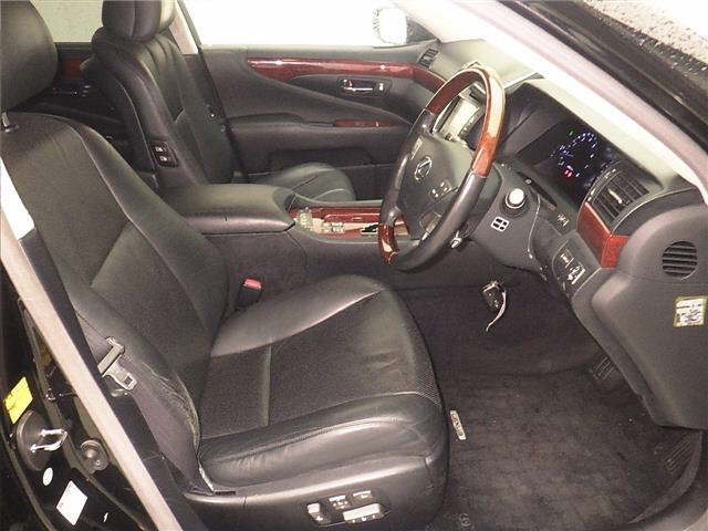 LEXUS LS460