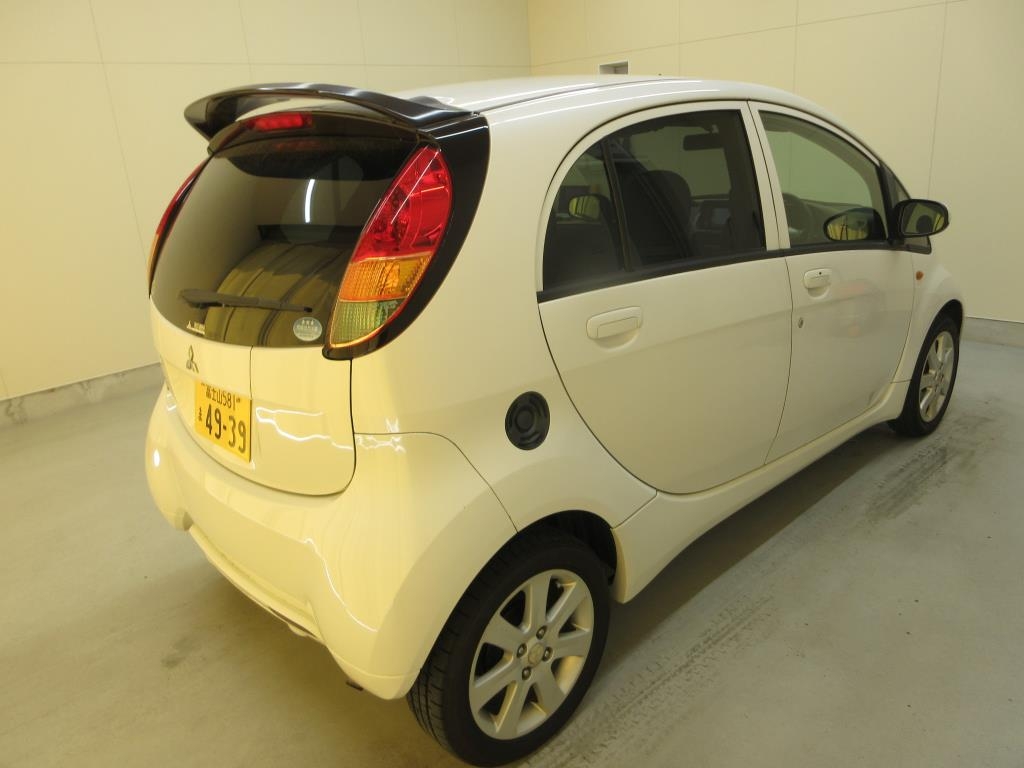 MITSUBISHI I