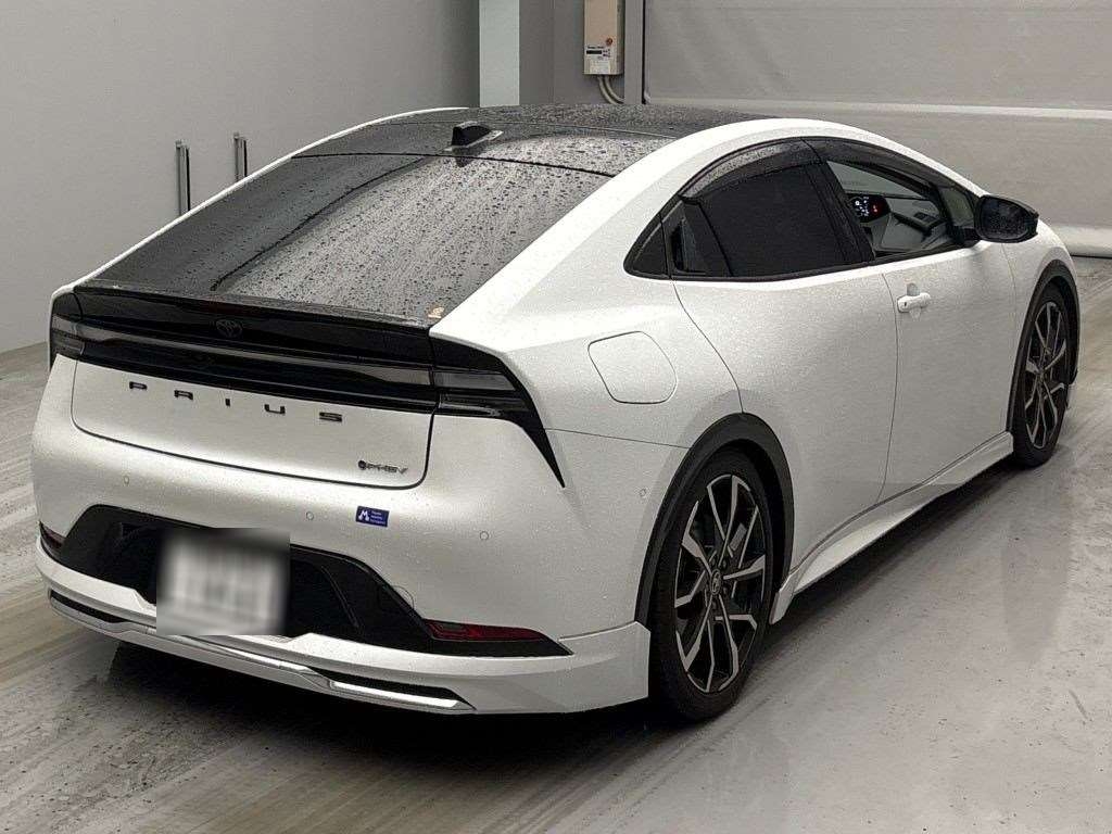 TOYOTA PRIUS PHV