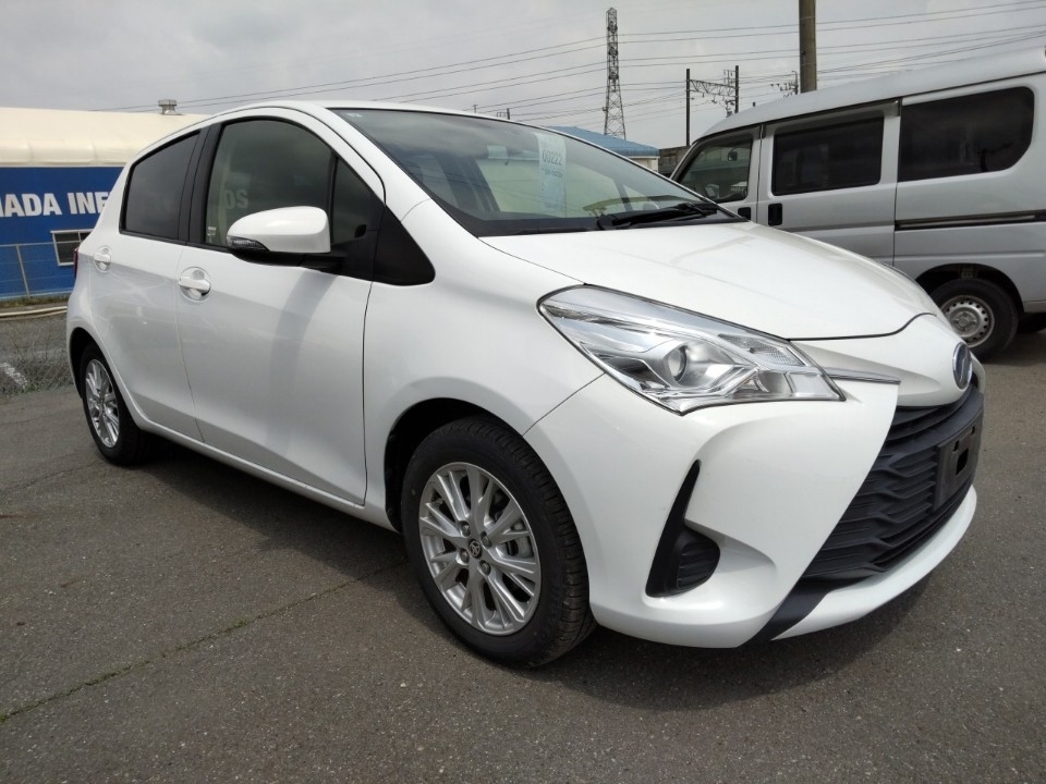 TOYOTA VITZ