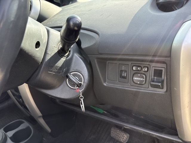 TOYOTA IST