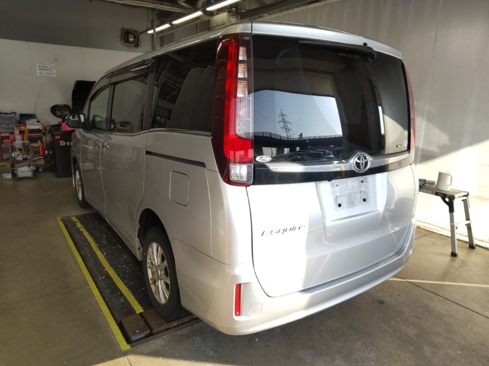 TOYOTA ESQUIRE
