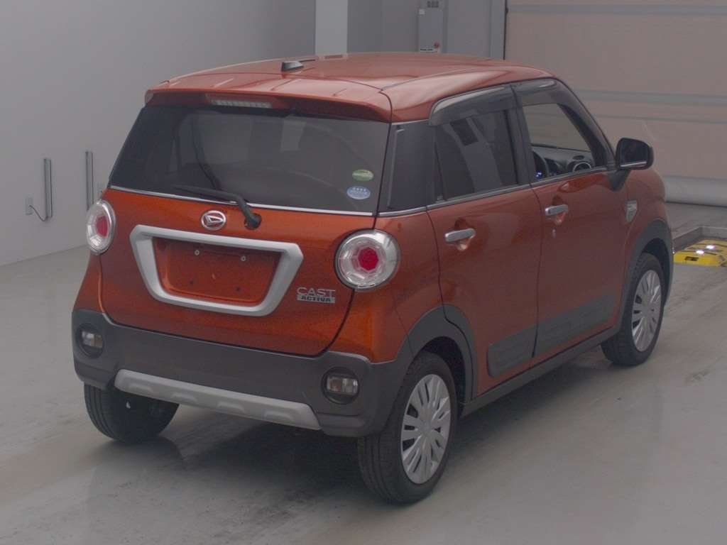 DAIHATSU CAST