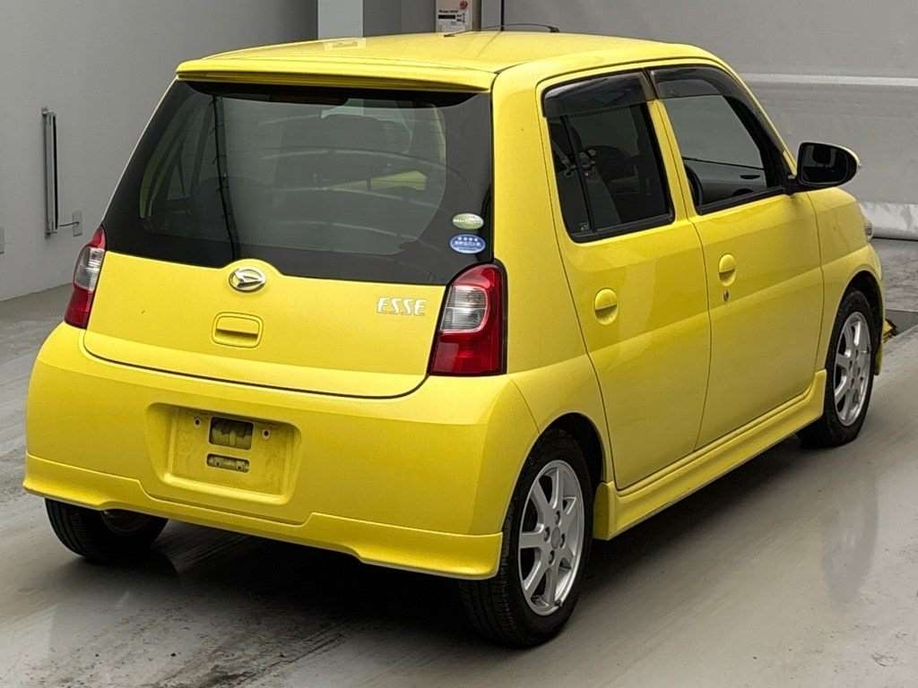 DAIHATSU ESSE