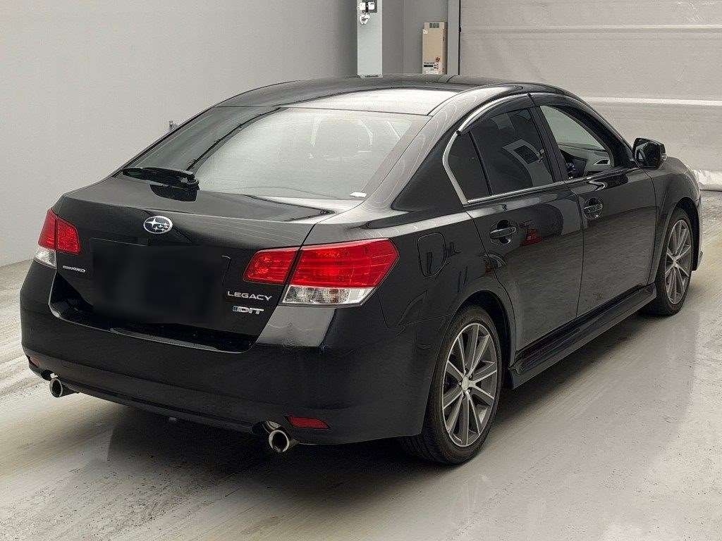 SUBARU LEGACY B4