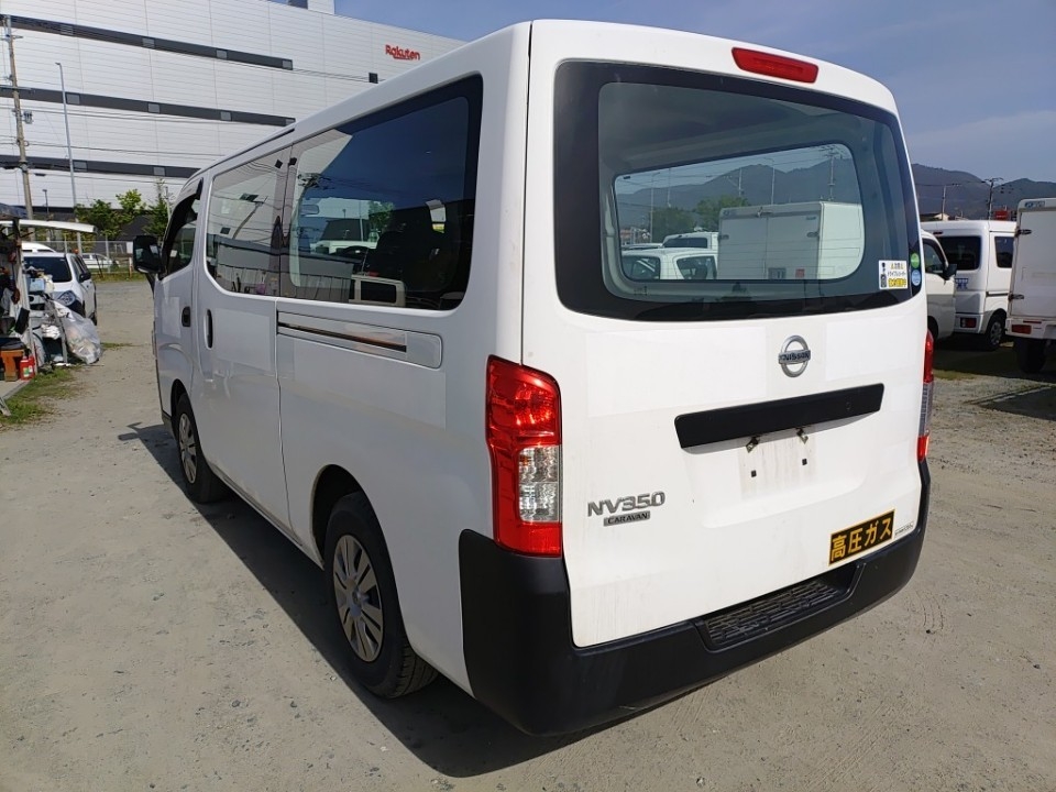 NISSAN NV350 CARAVAN