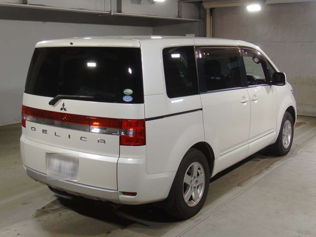 MITSUBISHI DELICA D:5