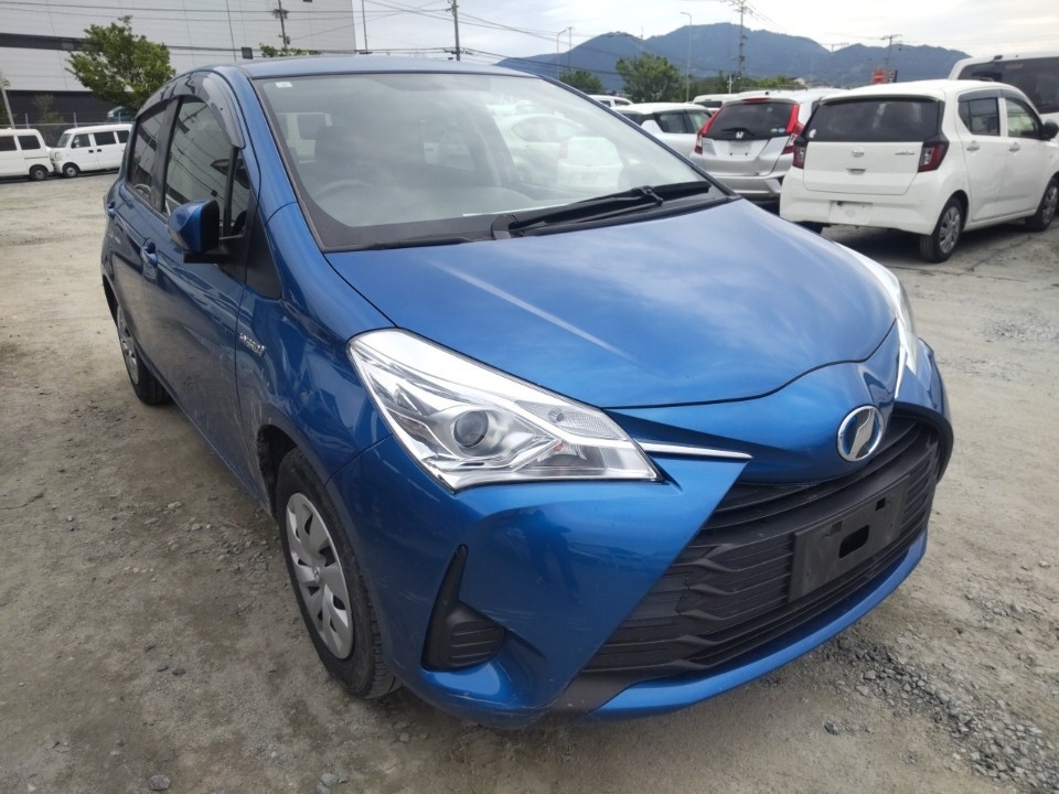 TOYOTA VITZ