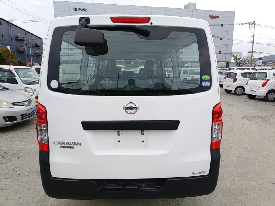 NISSAN NV350 CARAVAN