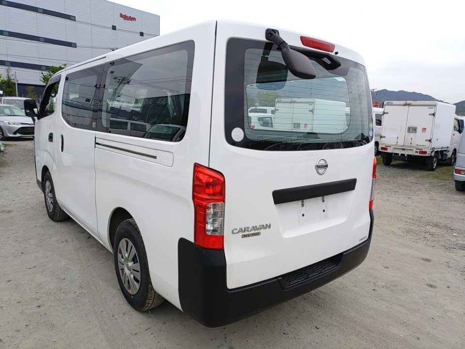 NISSAN NV350 CARAVAN