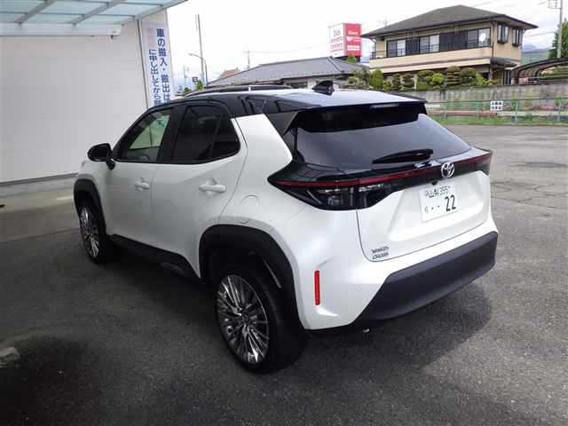 TOYOTA YARIS CROSS