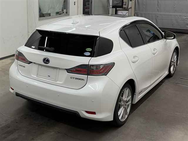 LEXUS CT200H